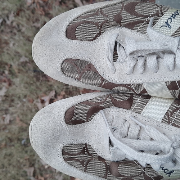 Coach Womens Baylee sneakers. Size 8 1/2. Brown and khaki. - Picture 5 of 5